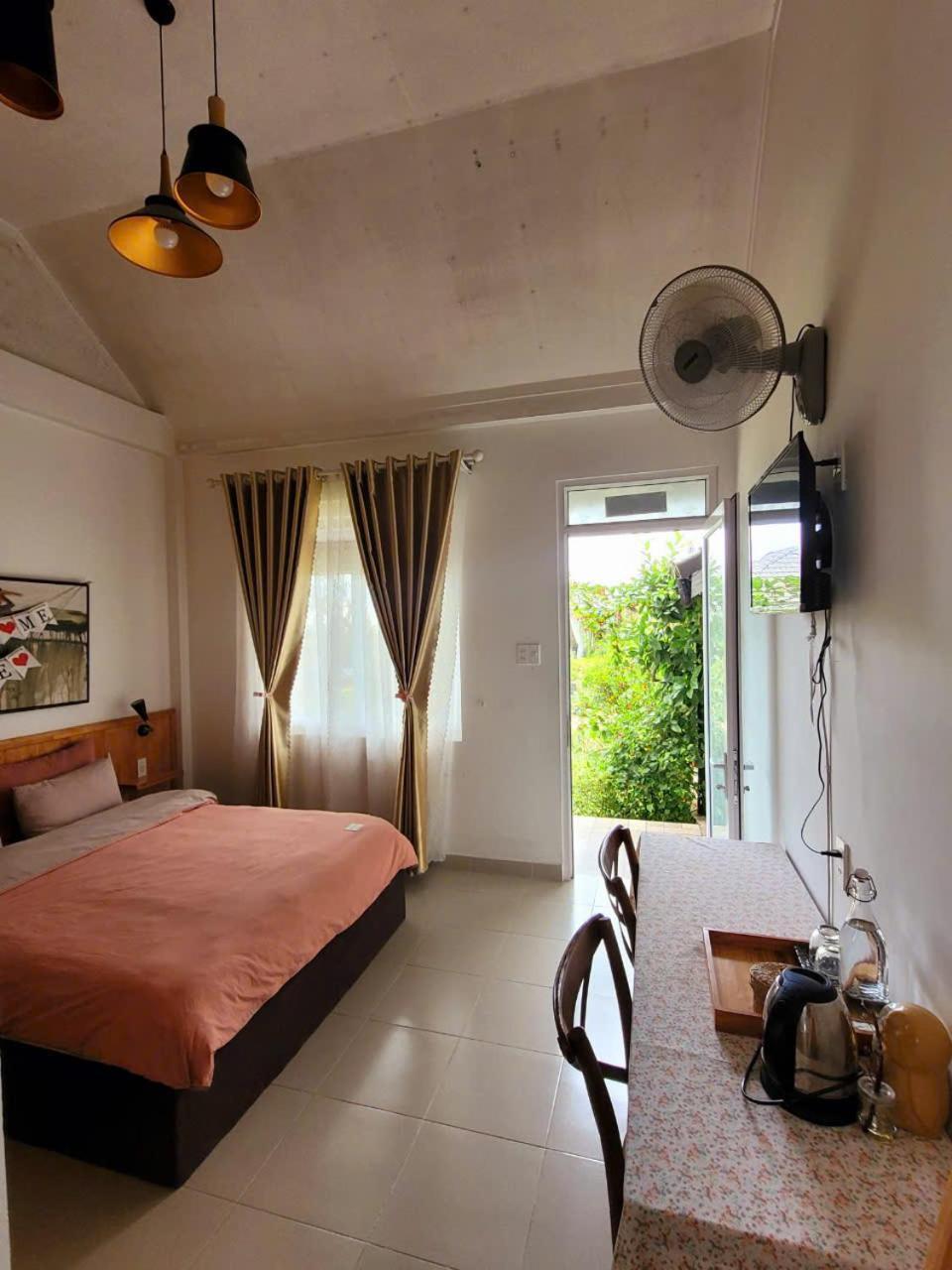 La Nha Homestay Da Lat Exterior foto